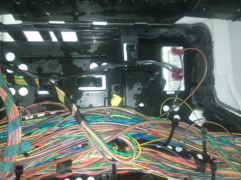Passenger Footwell CAN Bus Splice Block